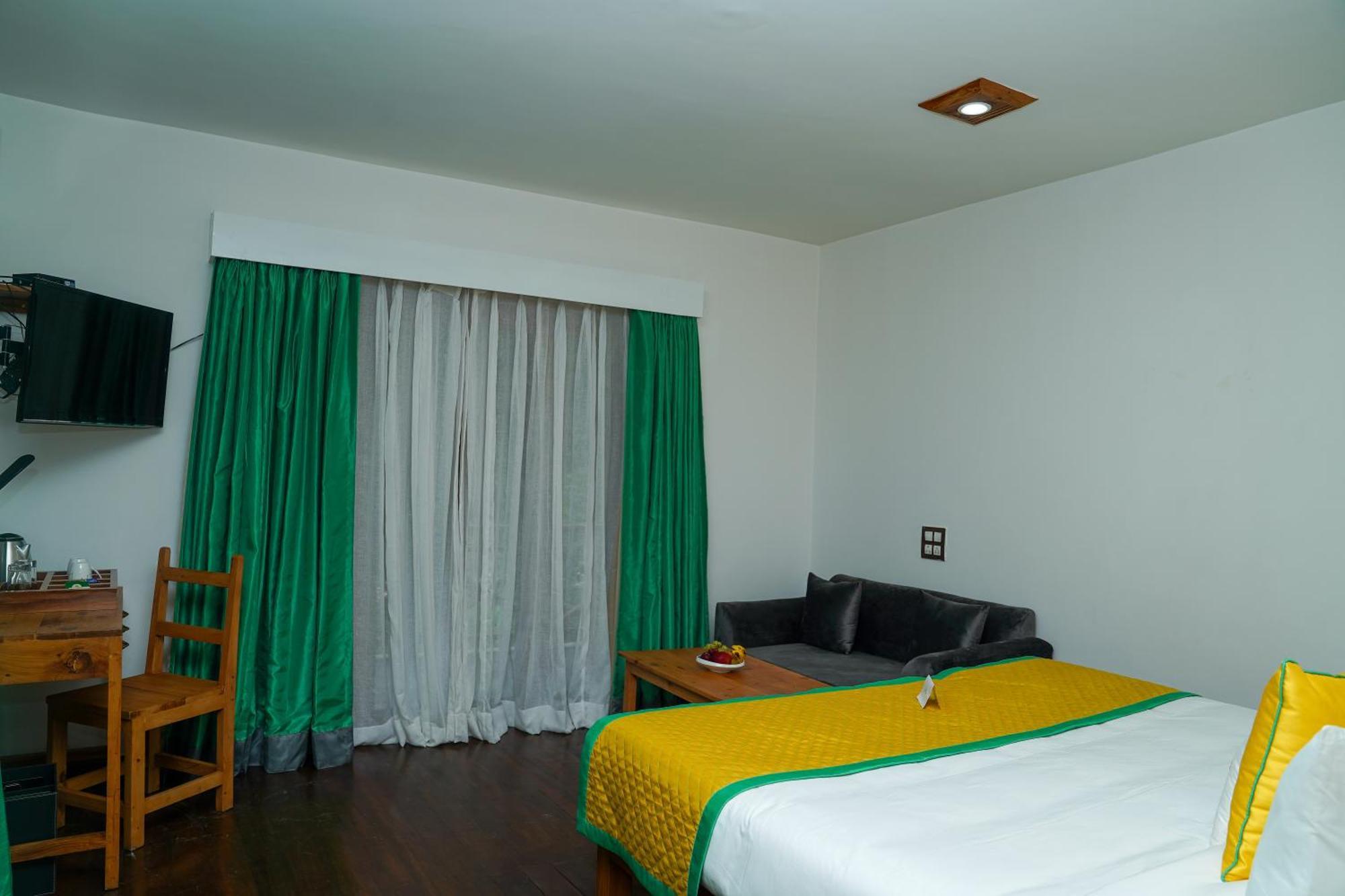 Zone Connect By The Park, Manali Hotel Kültér fotó