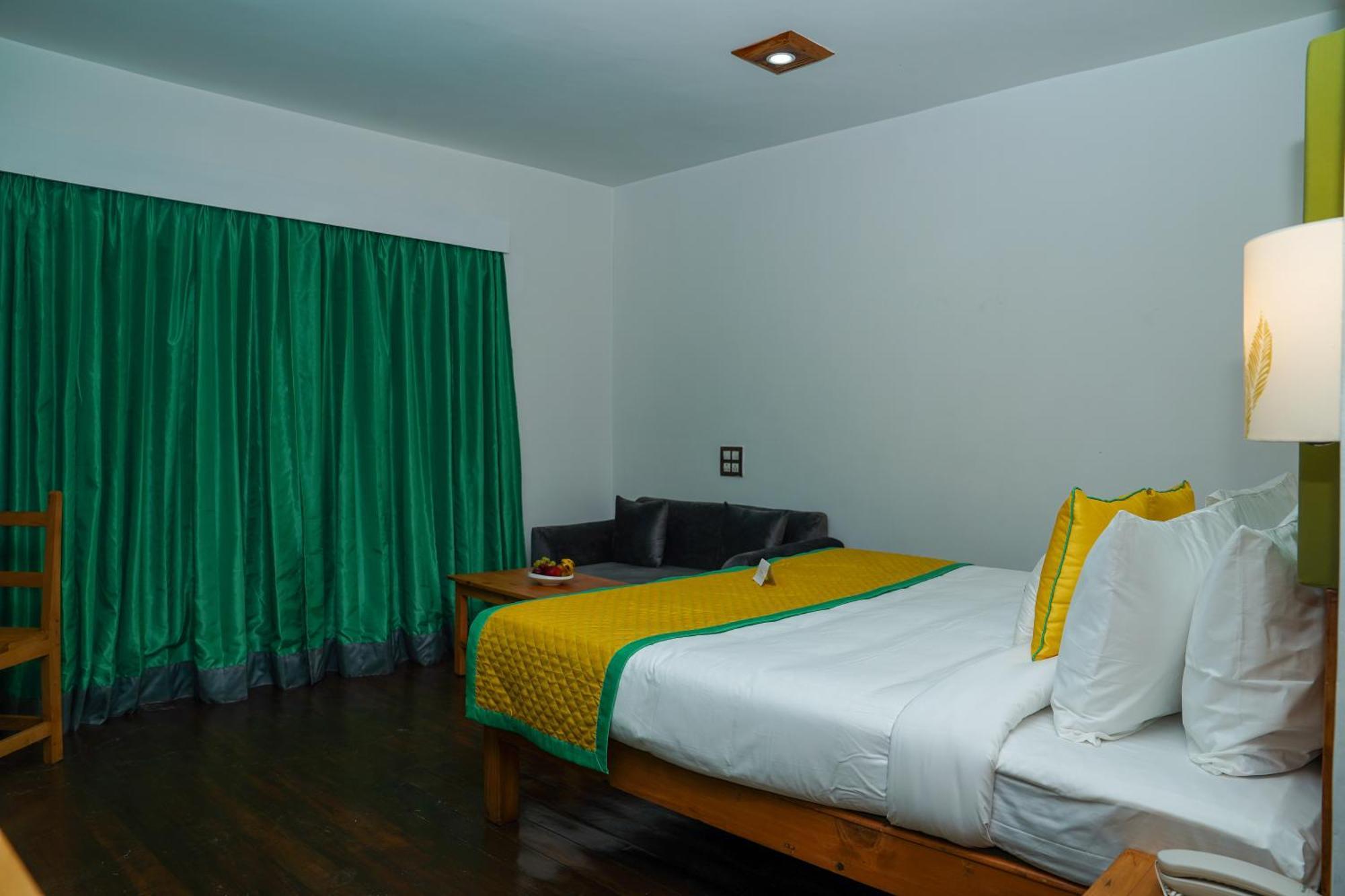 Zone Connect By The Park, Manali Hotel Kültér fotó