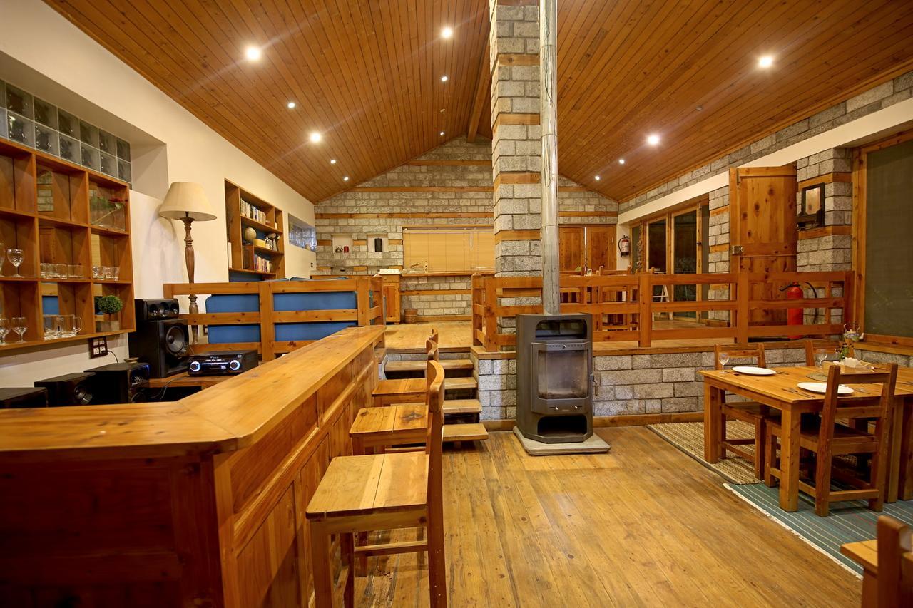 Zone Connect By The Park, Manali Hotel Kültér fotó